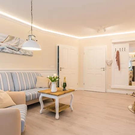 Strandblick Apartment *